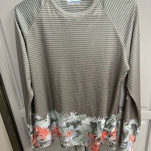 Women’s Columbia shirt